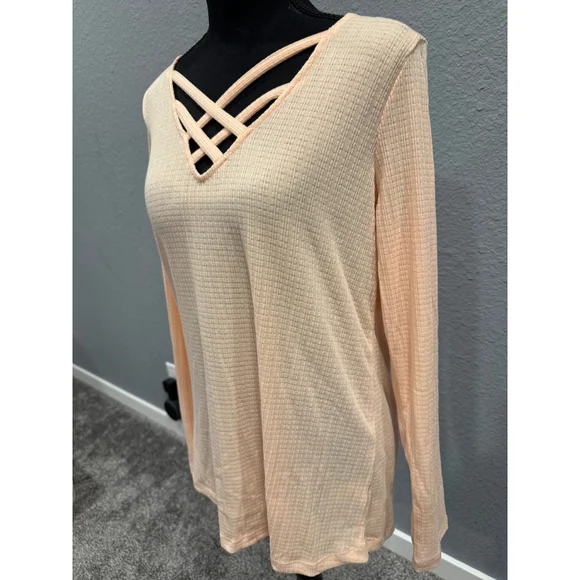 White Birch Women’s Waffle Knit Top with Crisscross Neckline | NWOT | Sz XL - Picture 7 of 9